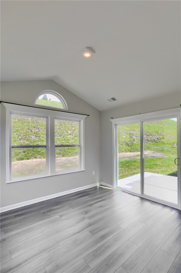 107 Deana Dr