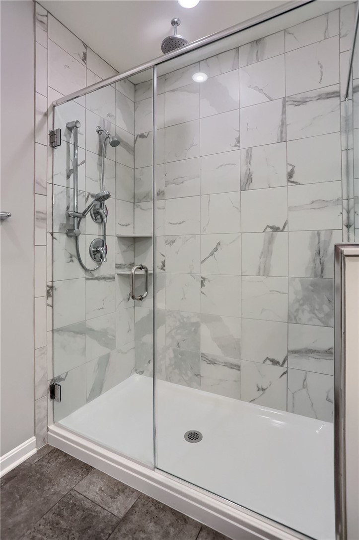 107 Deana Dr