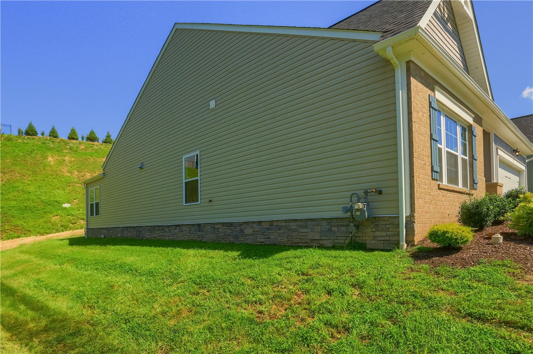 107 Deana Dr