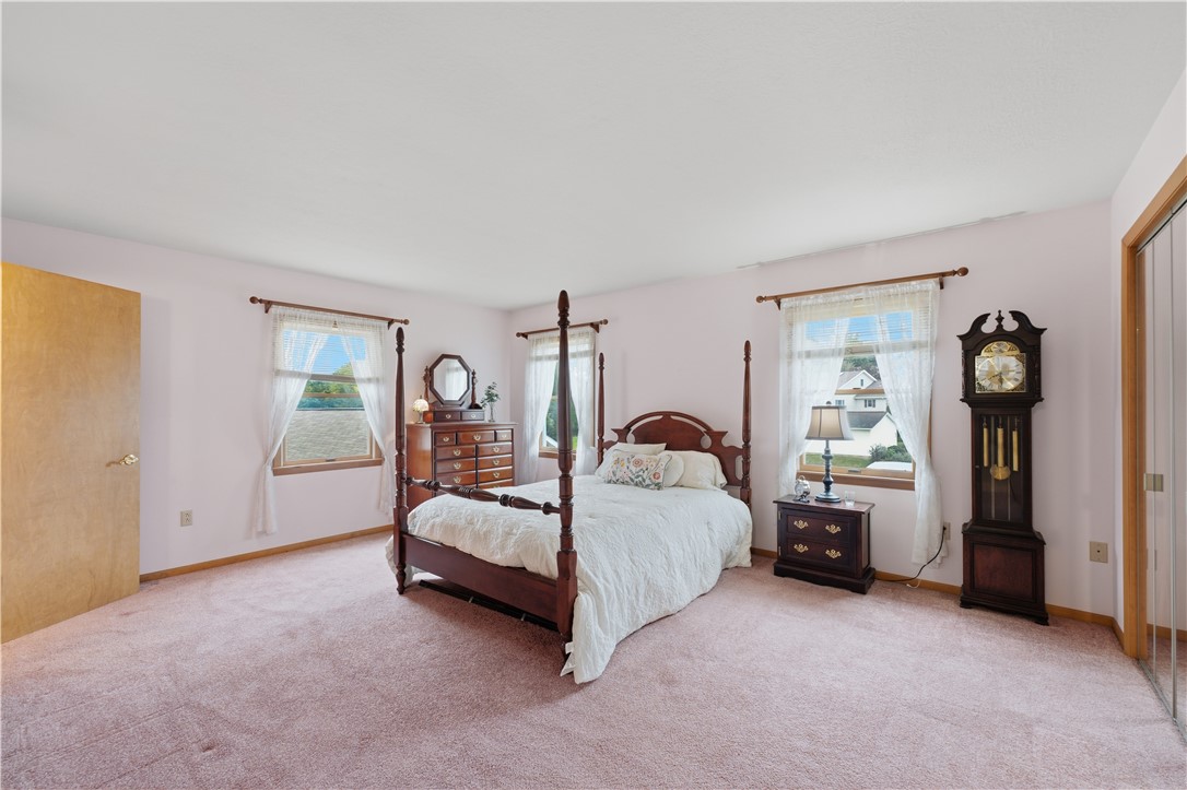 306 Evergreen Ct