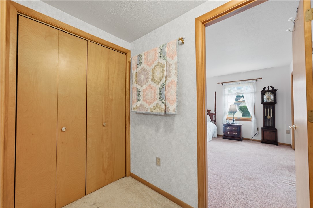 306 Evergreen Ct