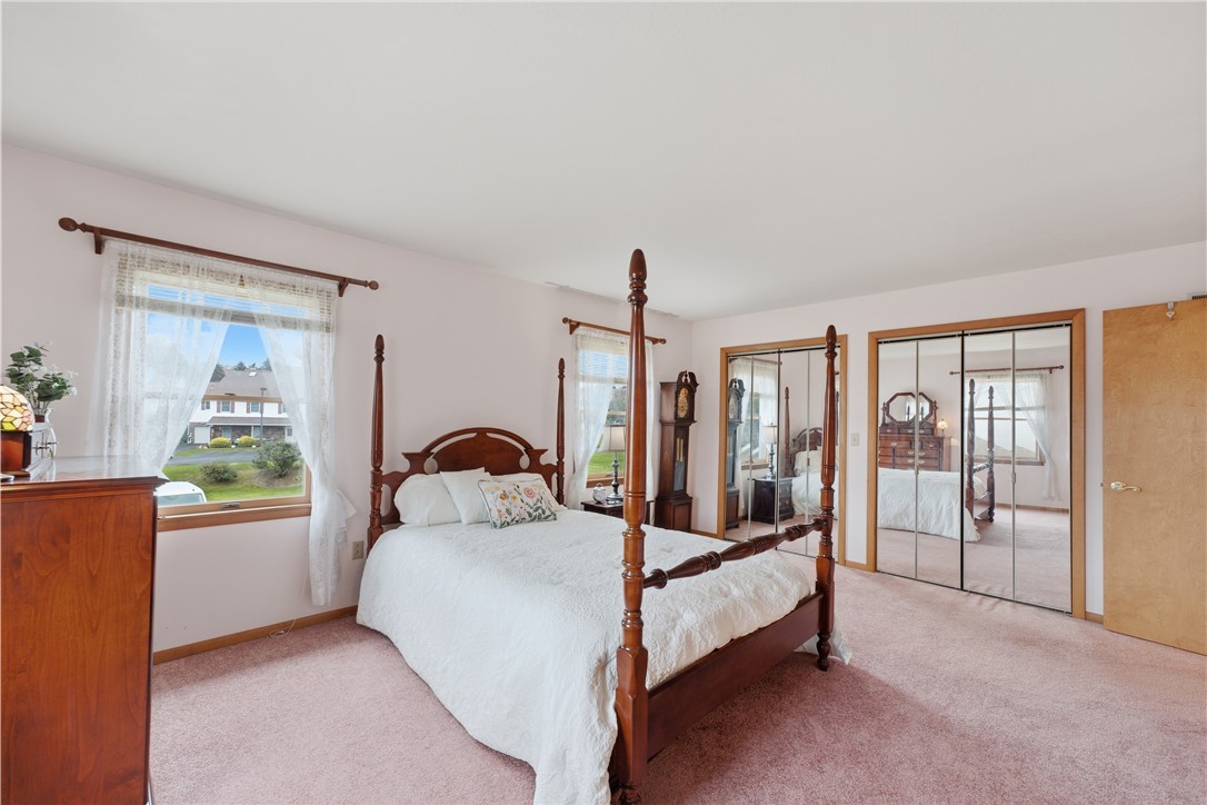 306 Evergreen Ct