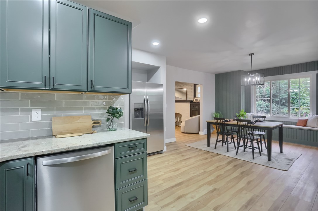 320 Morrison Ave