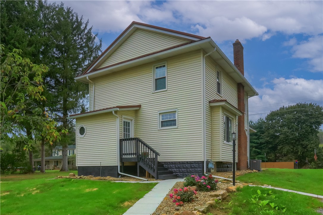 320 Morrison Ave