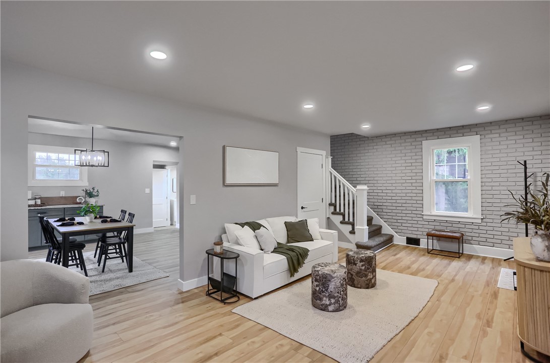 320 Morrison Ave