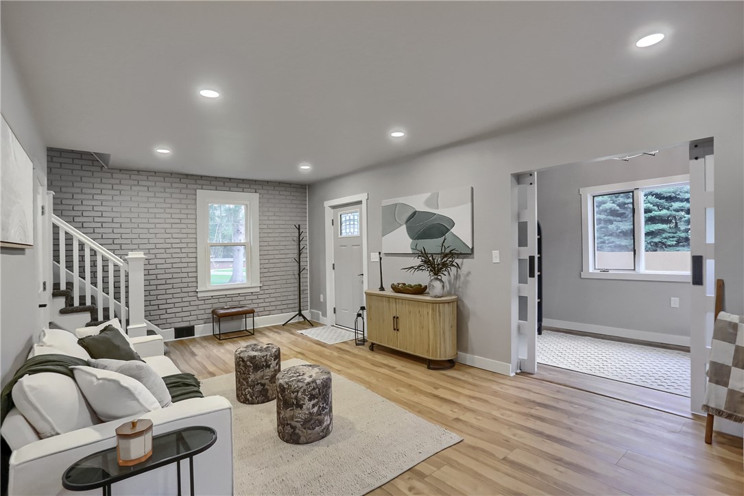 320 Morrison Ave