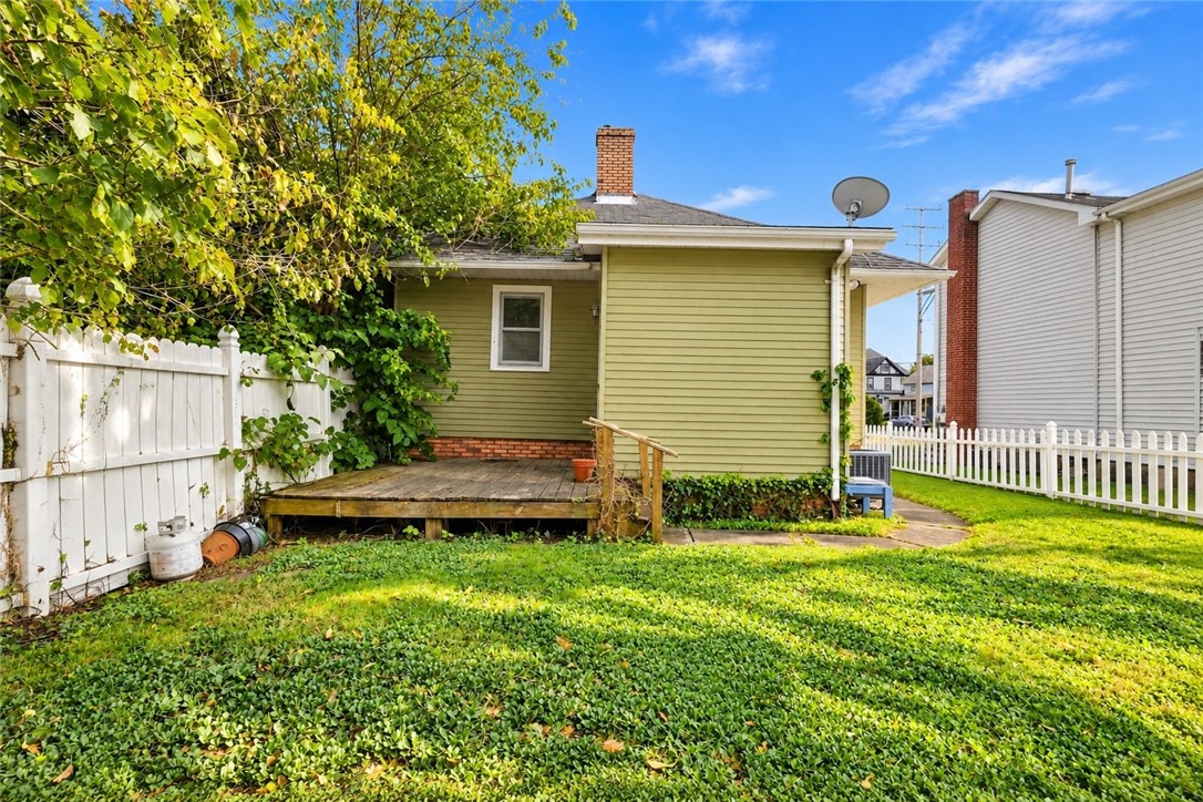 466 Jackson St