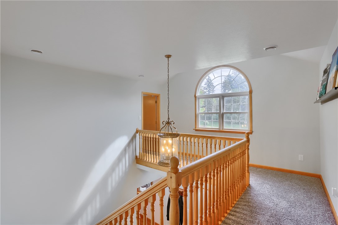 371 Hickernell Rd