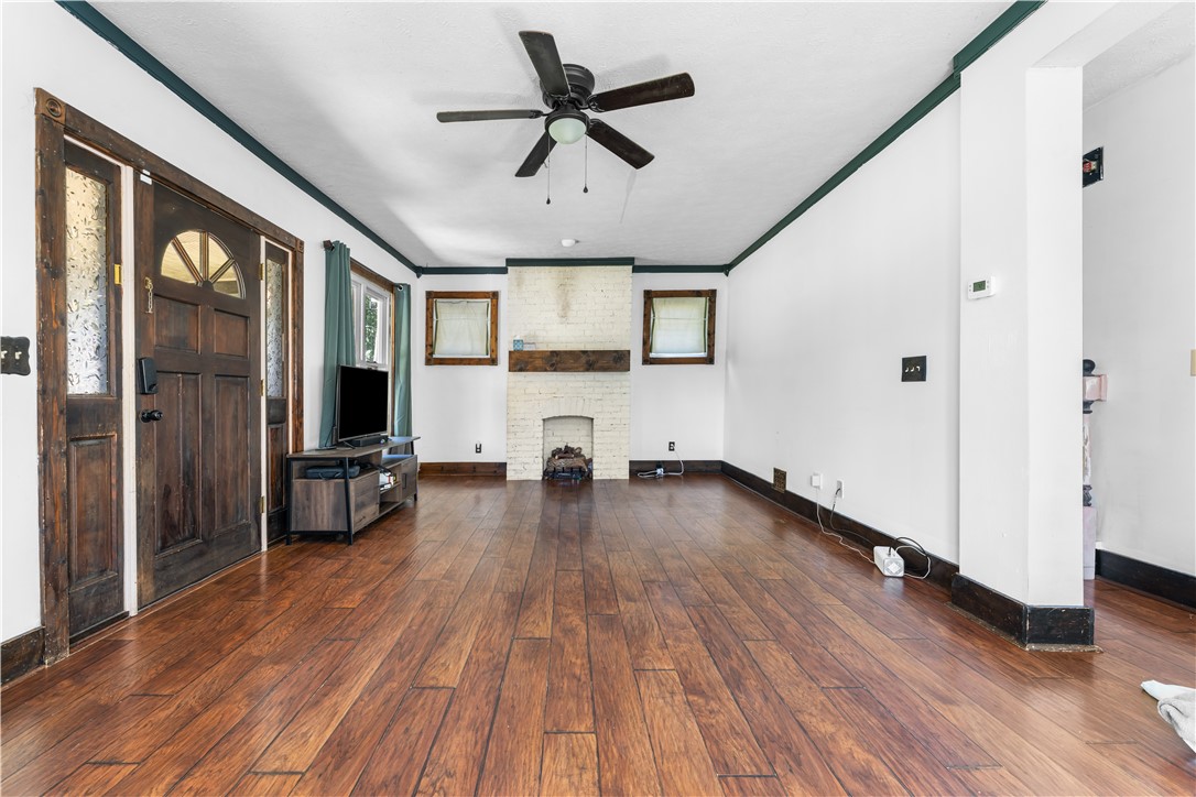 701 Stanley Ave