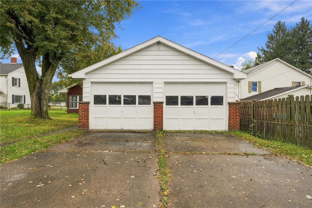 87 United Rd