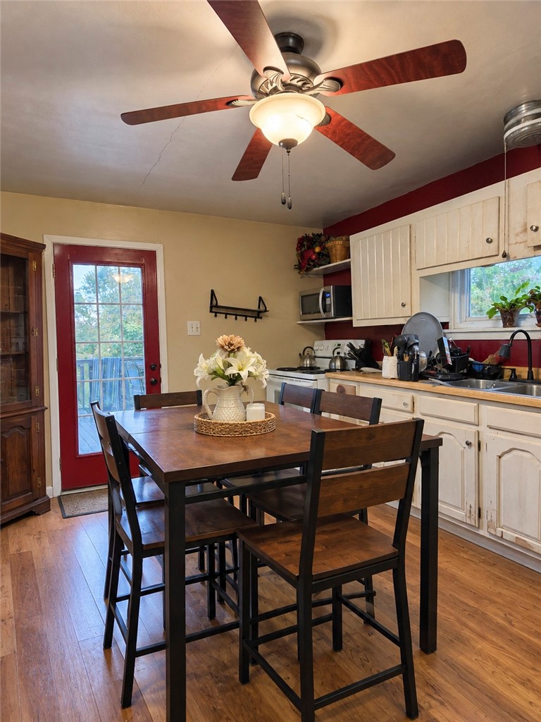 46 Chapel Hill Rd
