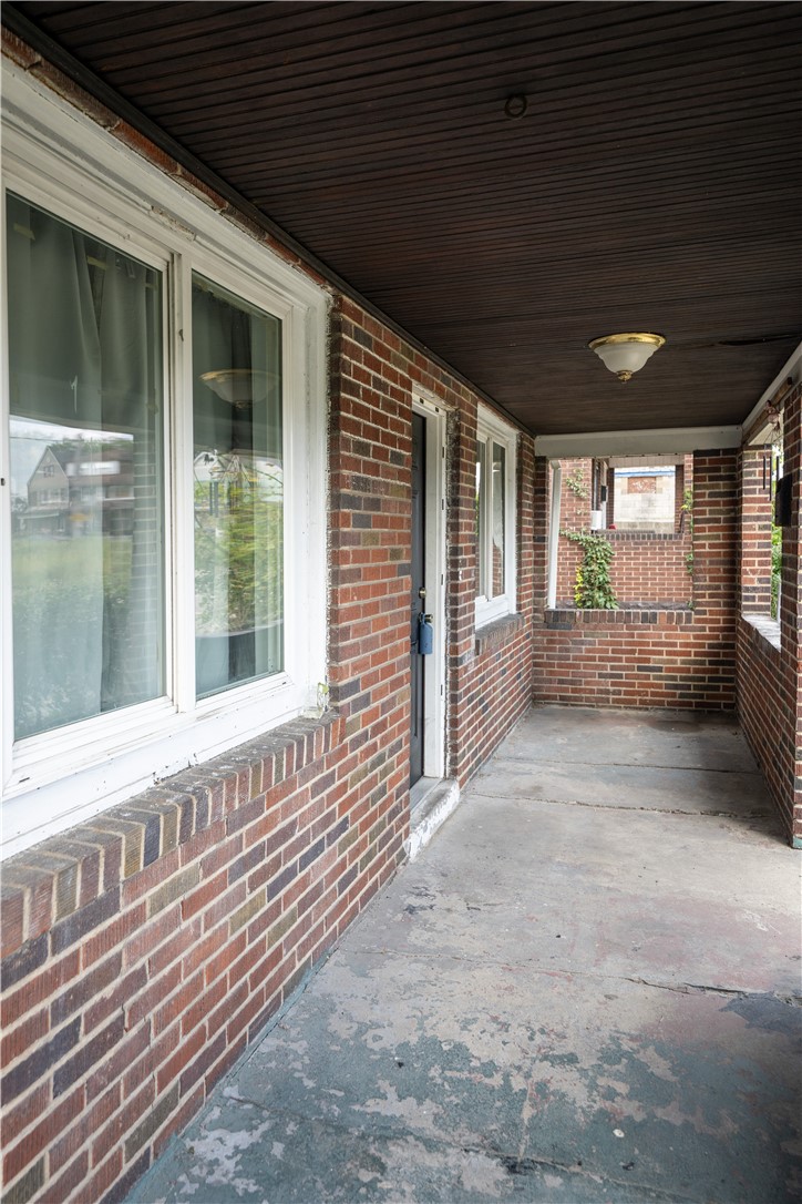 910 Edith St