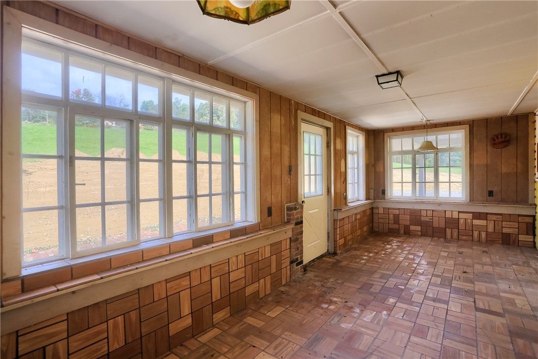 423 Little Creek Rd
