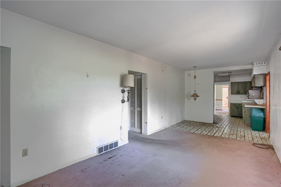 423 Little Creek Rd