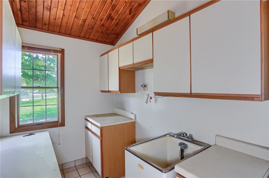 423 Little Creek Rd
