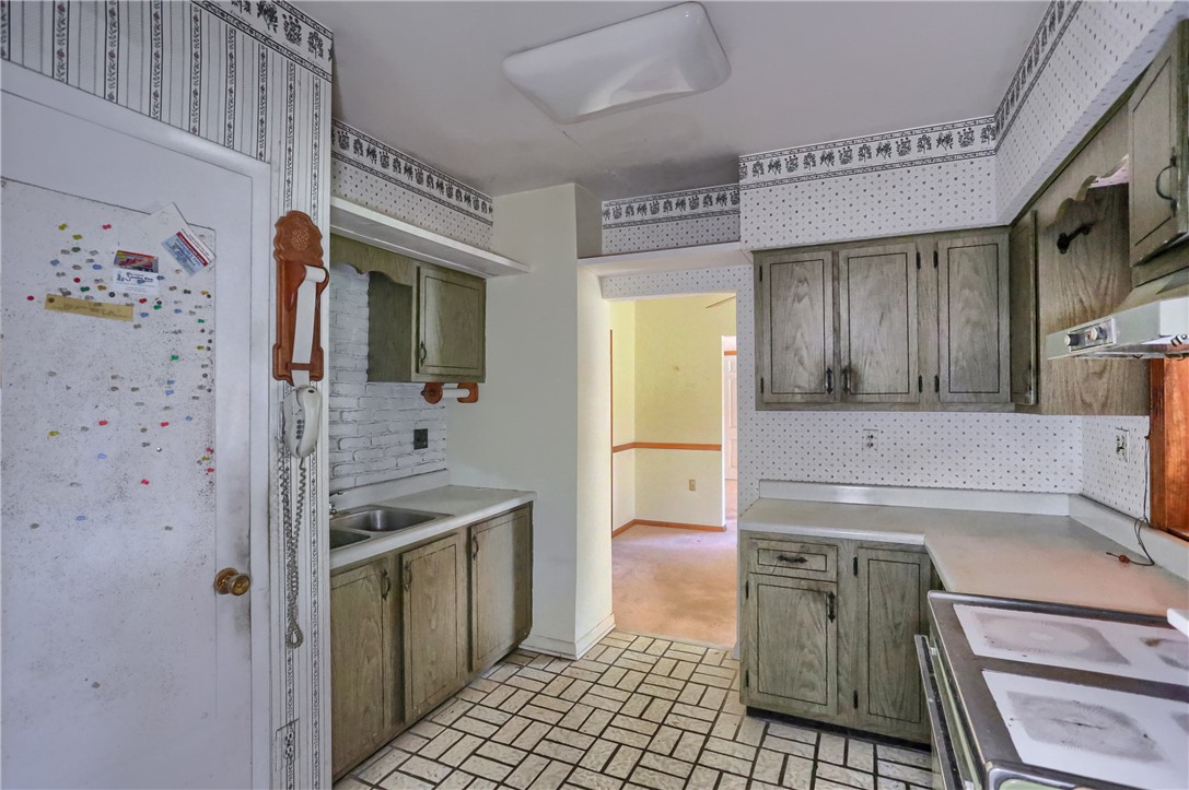 423 Little Creek Rd