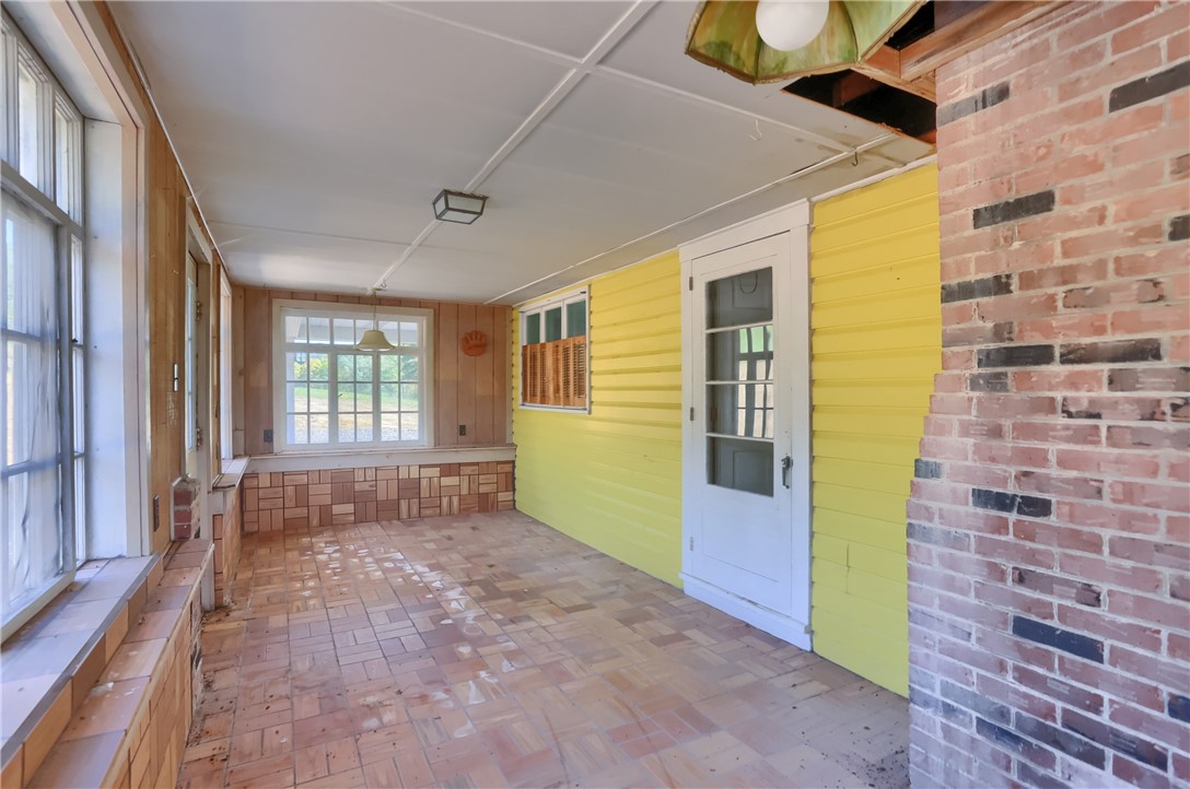423 Little Creek Rd