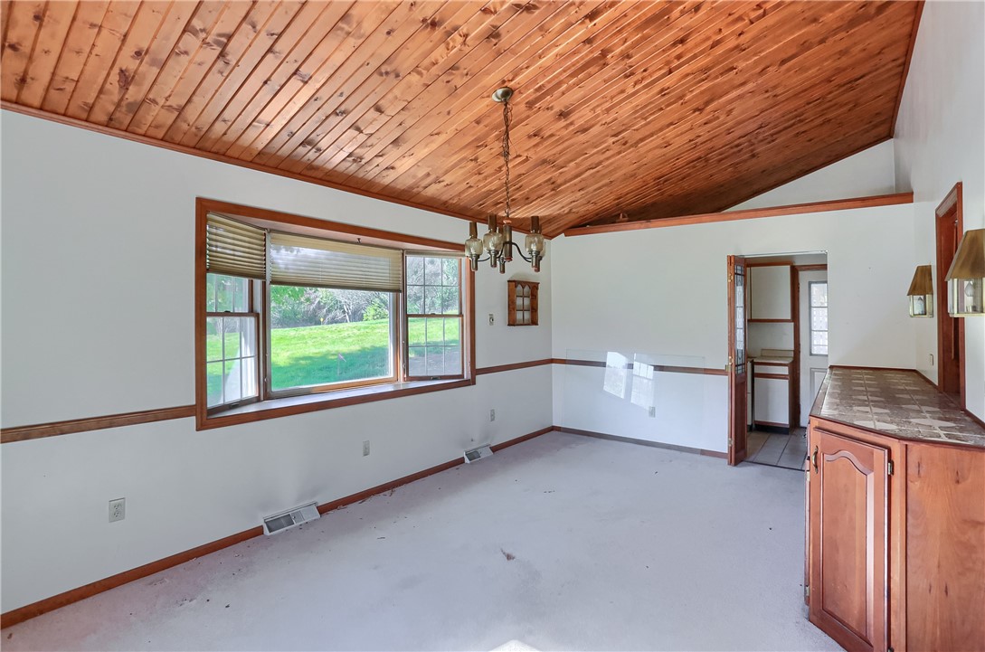 423 Little Creek Rd