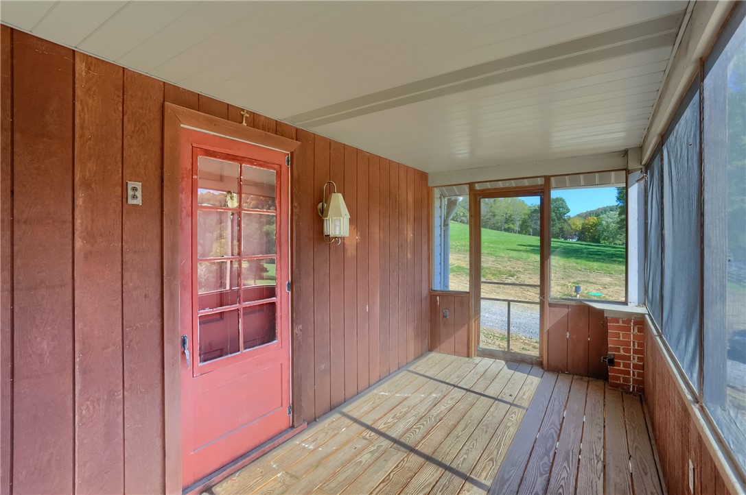 423 Little Creek Rd