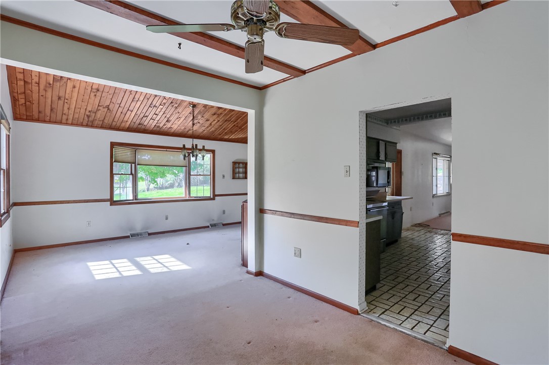 423 Little Creek Rd
