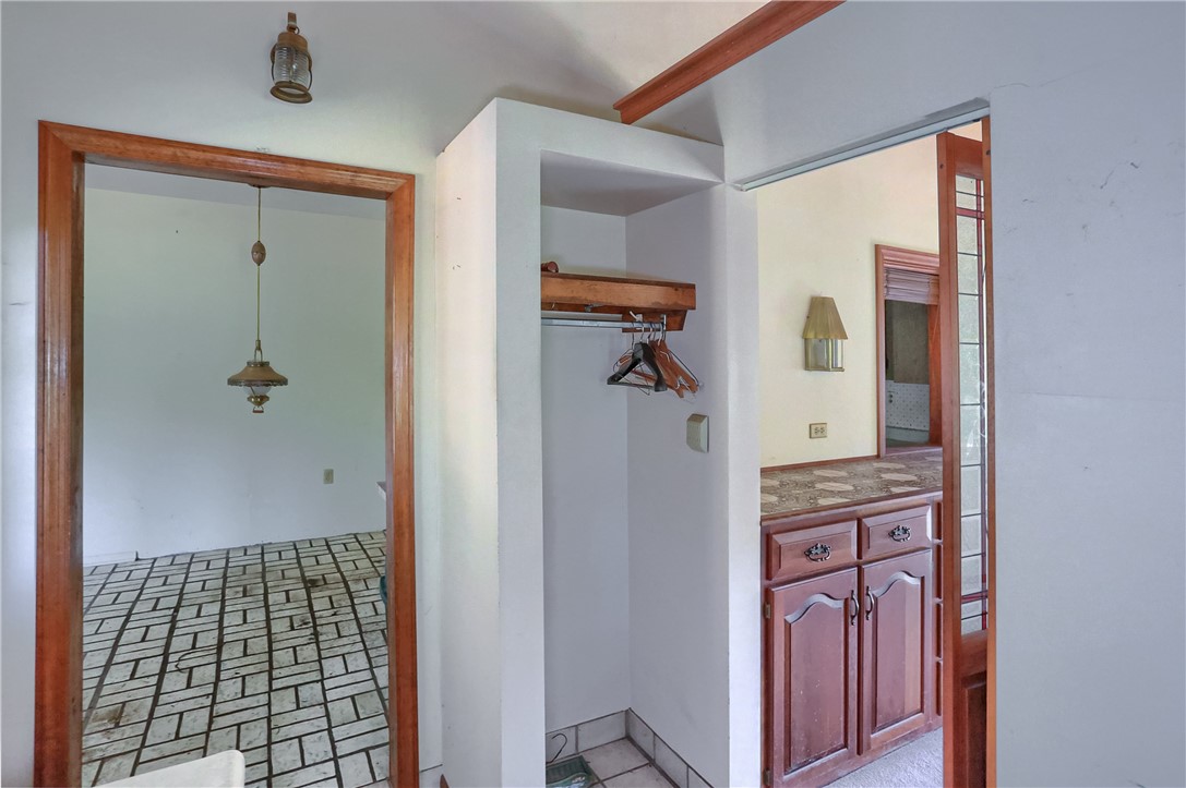 423 Little Creek Rd