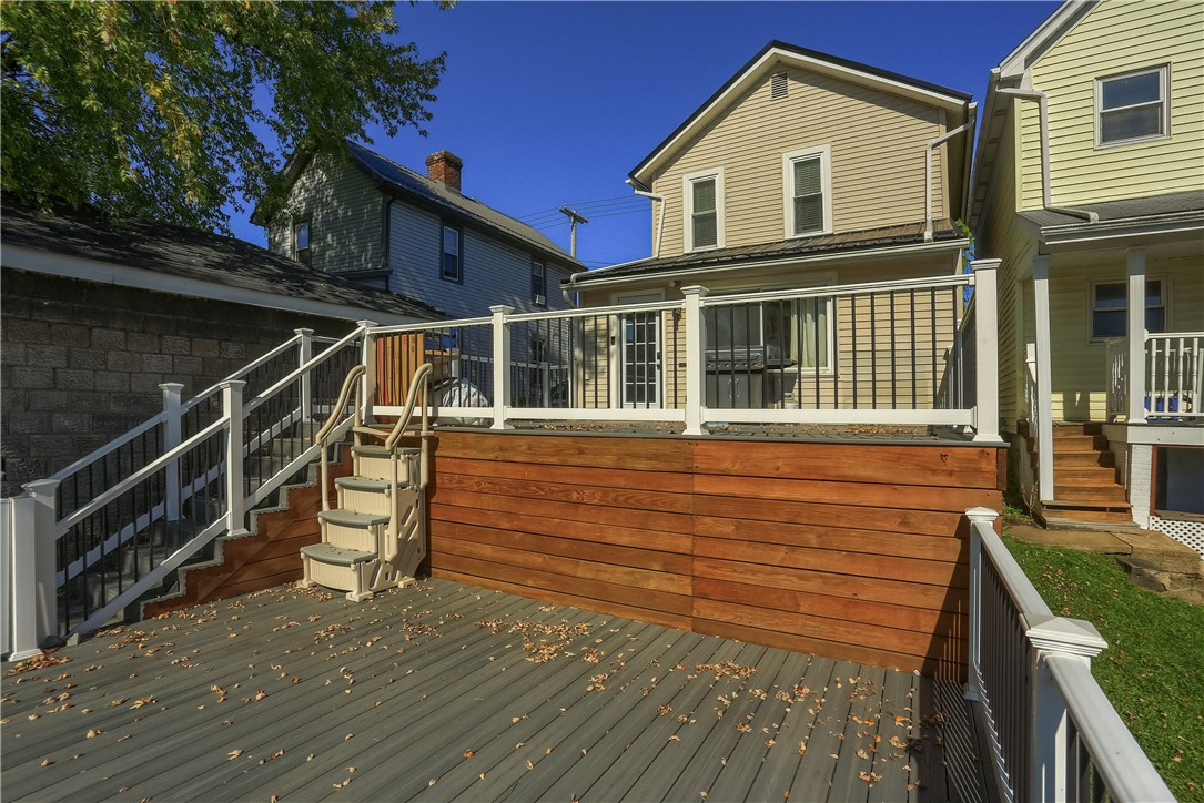 435 Line Ave