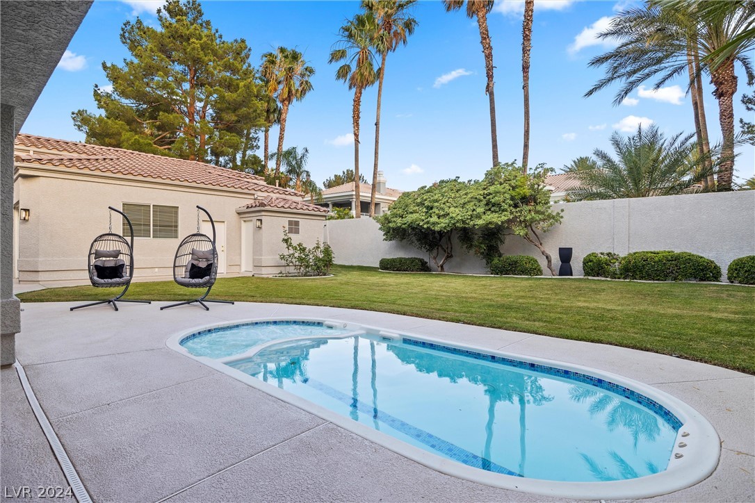 2264 Buckingham Court