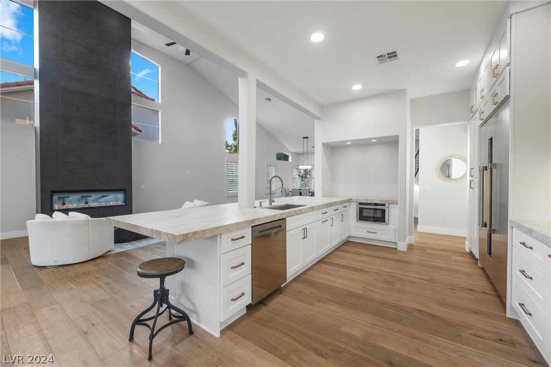2264 Buckingham Court