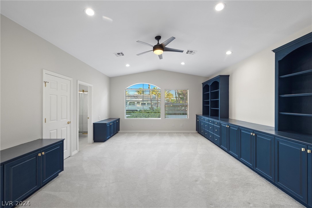 2264 Buckingham Court