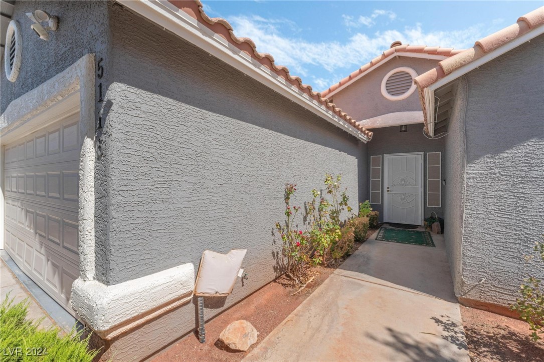 5116 Vista Del Rancho Way