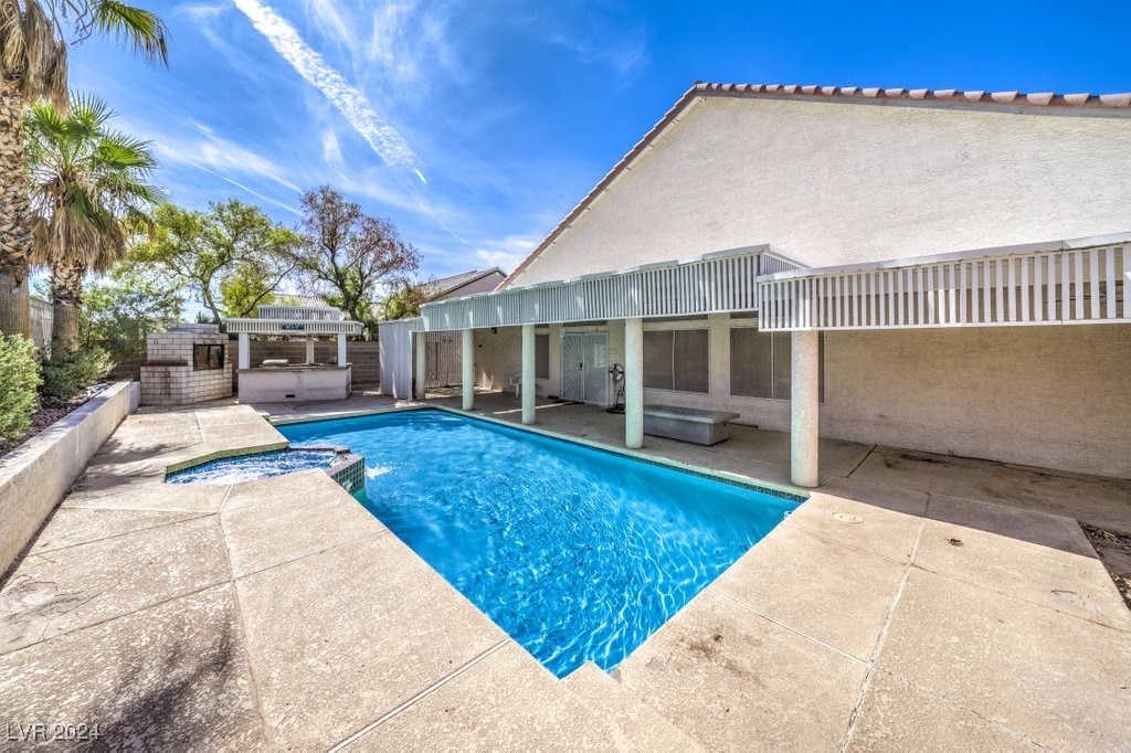 1260 Honey Lake Street