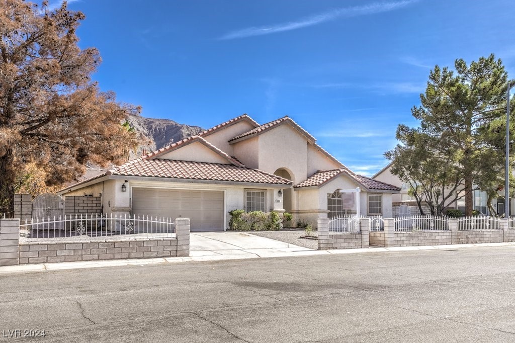 1260 Honey Lake Street