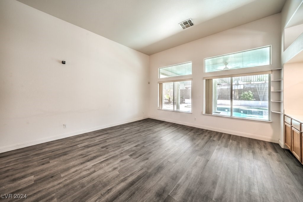 1260 Honey Lake Street