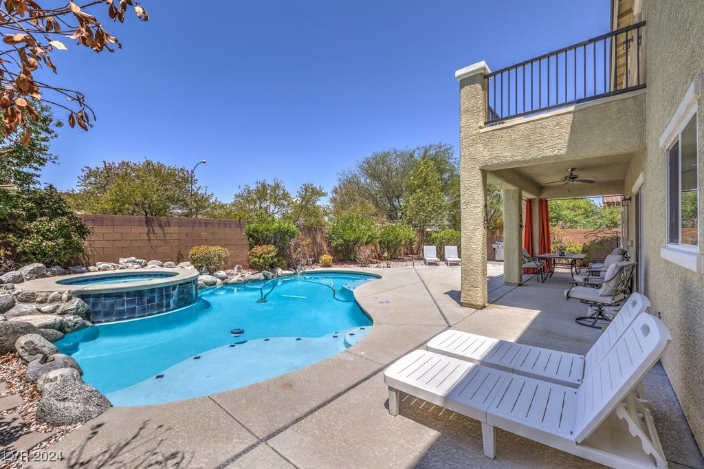 853 Valley Moon Court