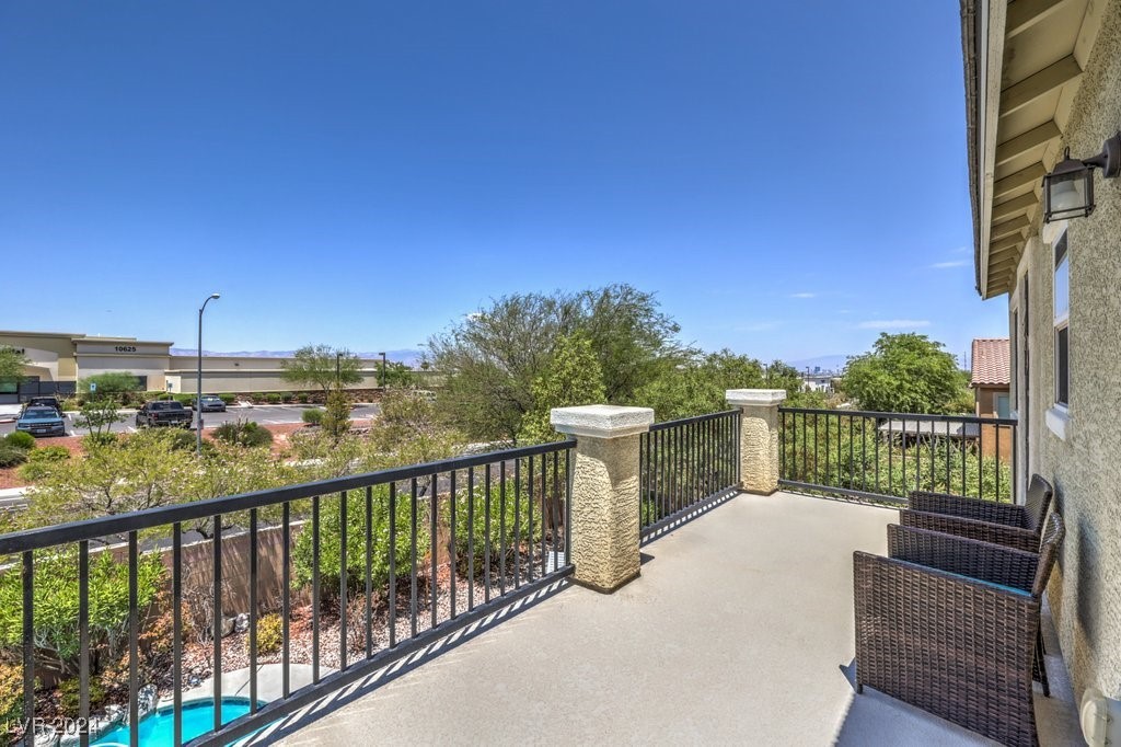 853 Valley Moon Court