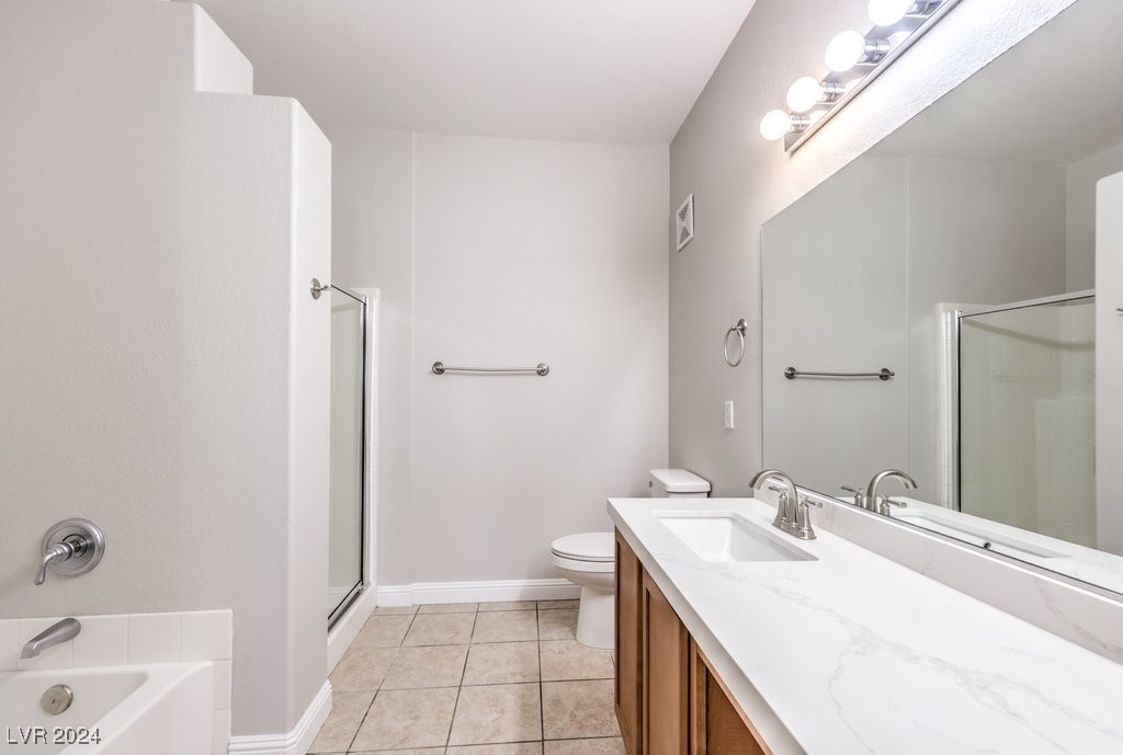 2291 West Horizon Ridge Parkway 13274