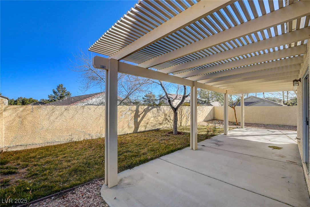 7300 Mountain Thicket Street