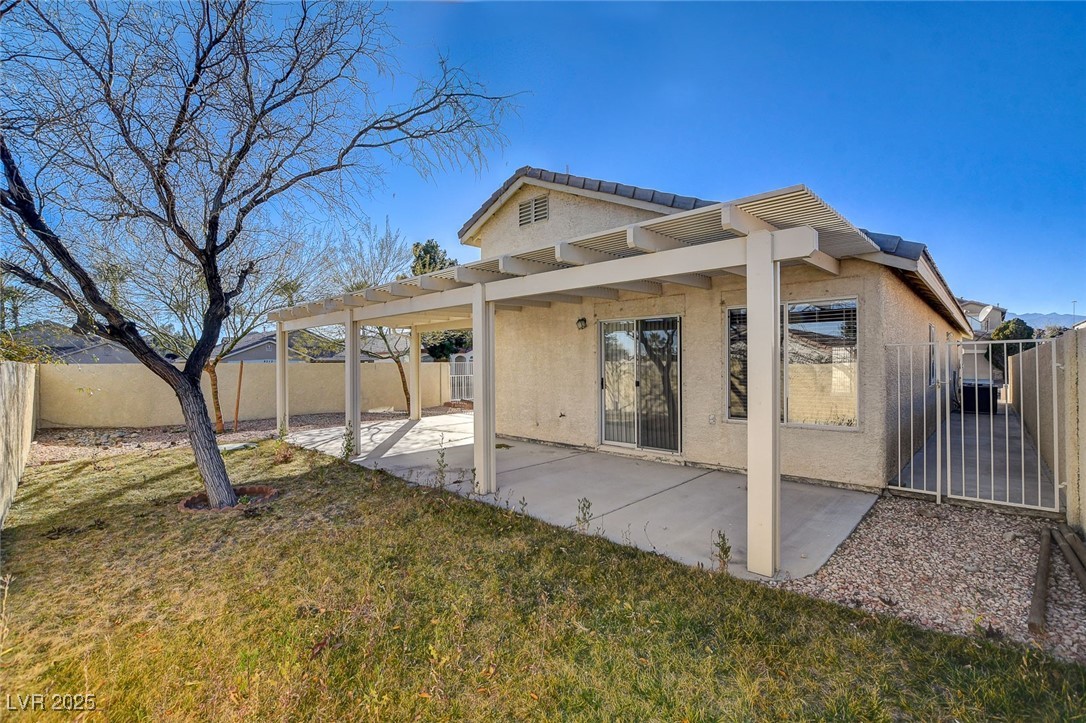 7300 Mountain Thicket Street