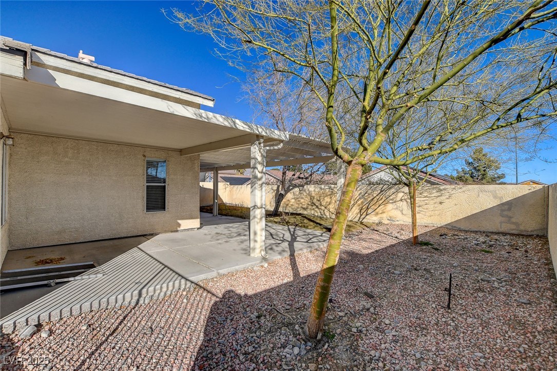 7300 Mountain Thicket Street