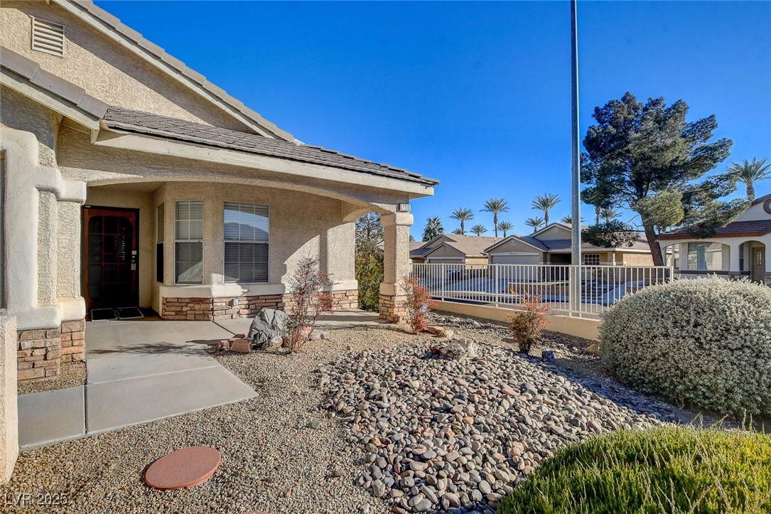 7300 Mountain Thicket Street