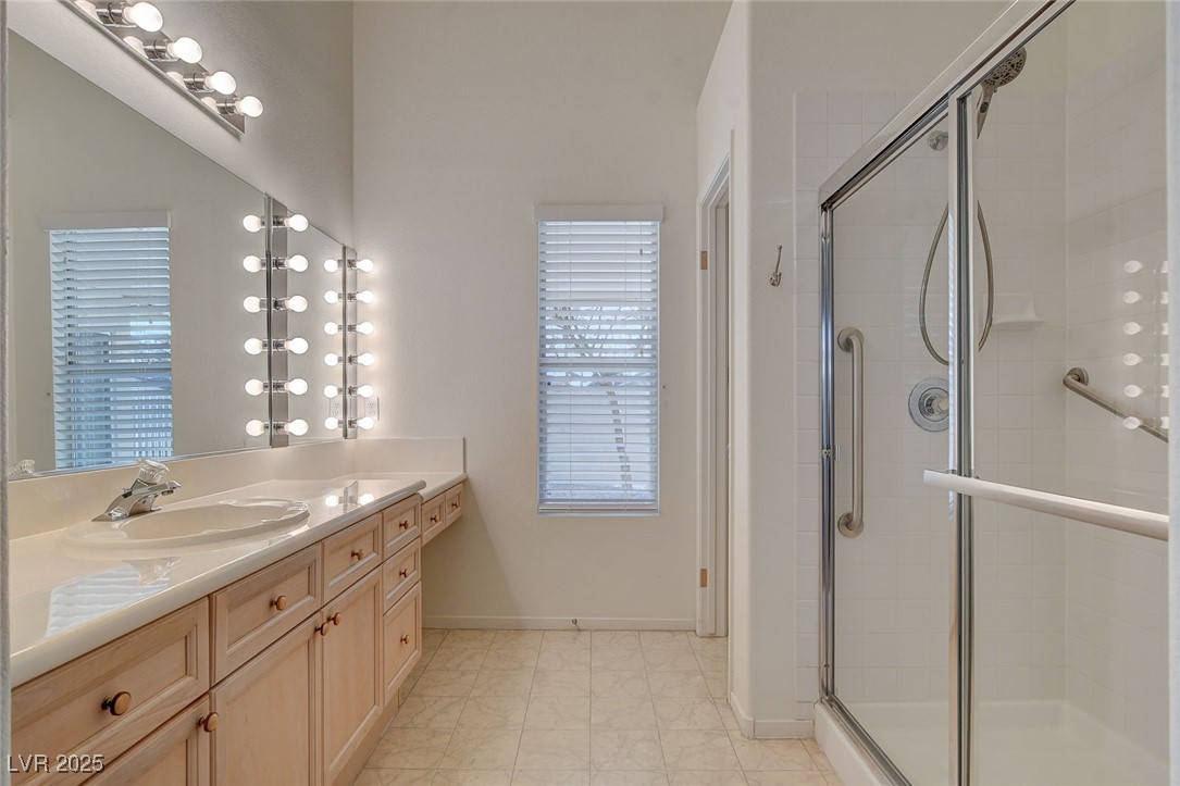 7300 Mountain Thicket Street