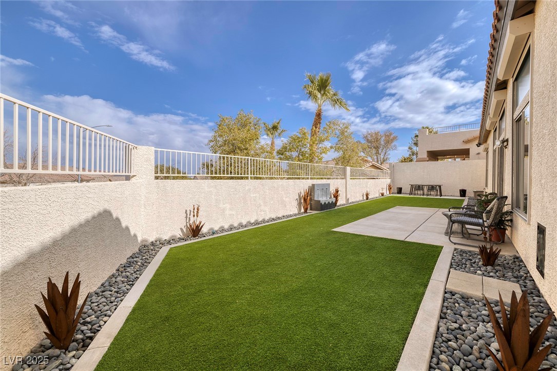 1592 Bamboo Bay Drive