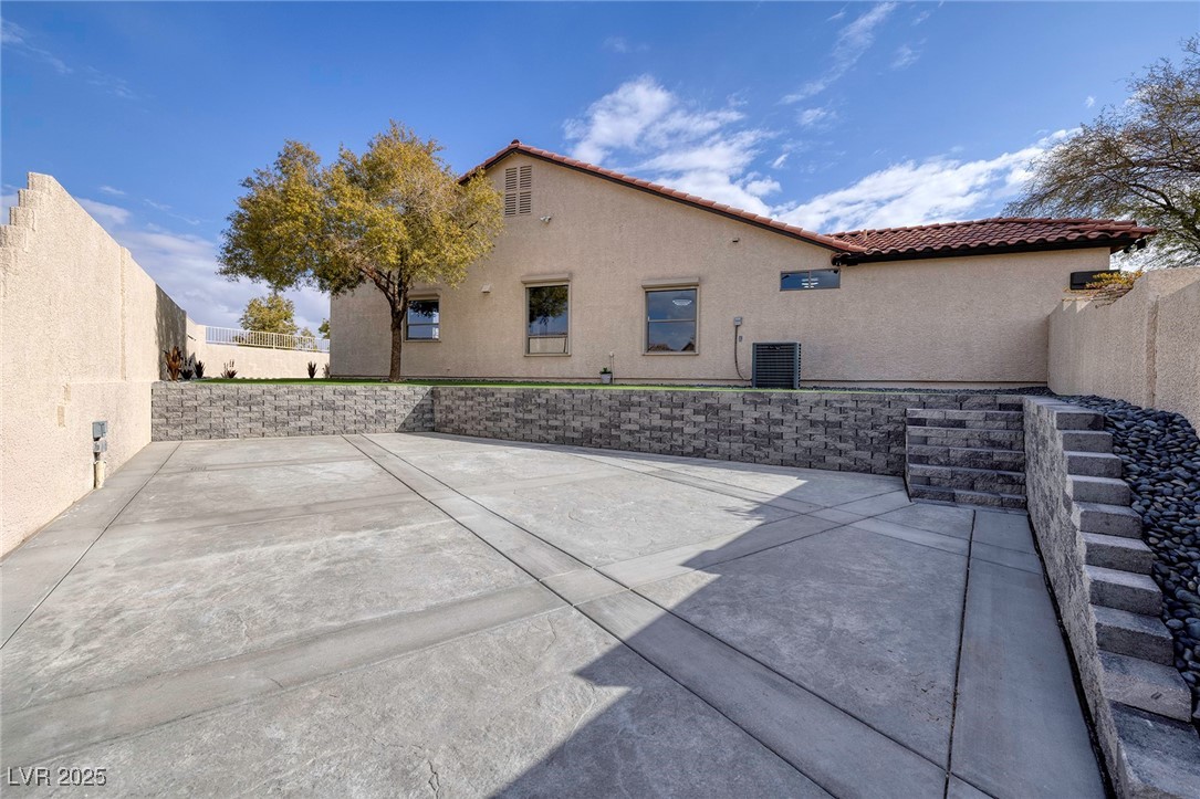 1592 Bamboo Bay Drive