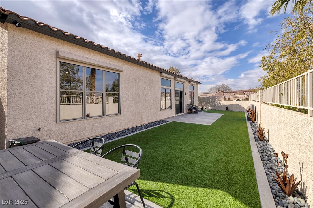 1592 Bamboo Bay Drive