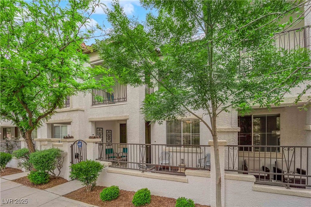 1525 Spiced Wine Avenue 10102