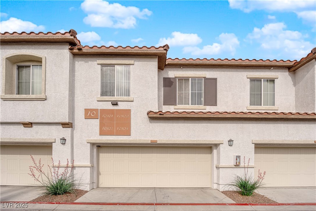1525 Spiced Wine Avenue 10102