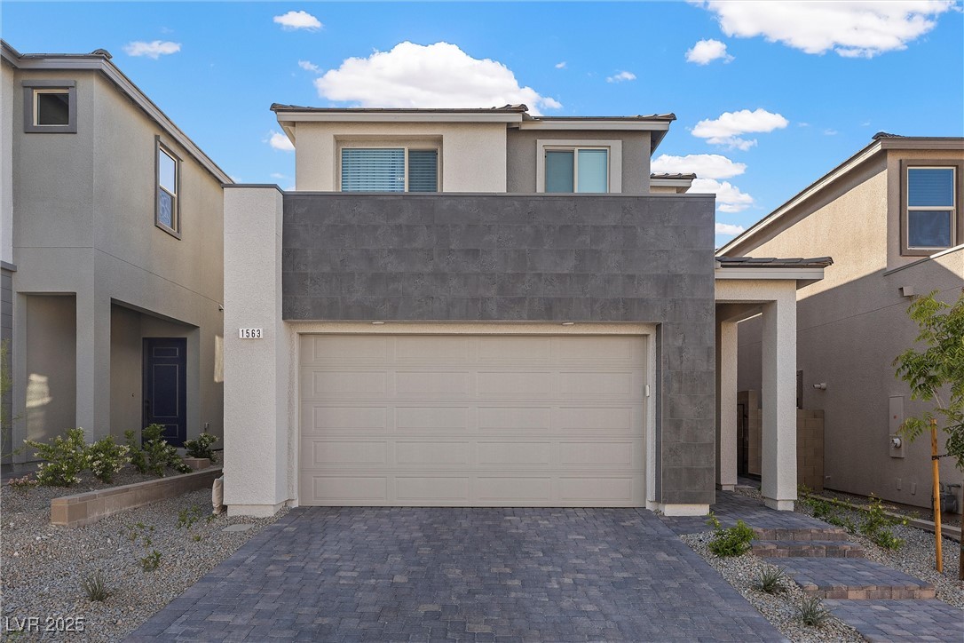 1563 Rock Kestrel Street