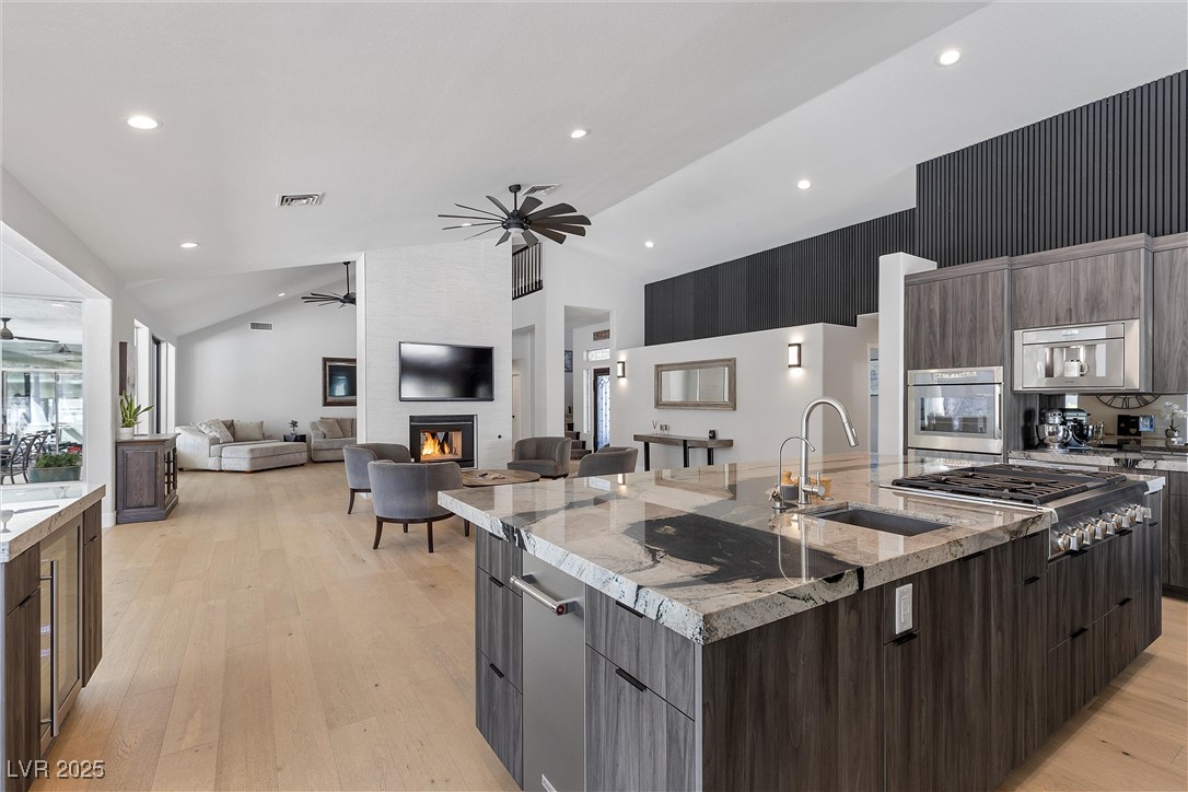 2268 Buckingham Court