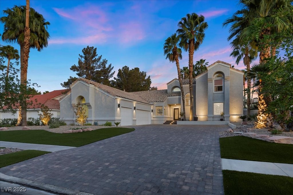 2268 Buckingham Court