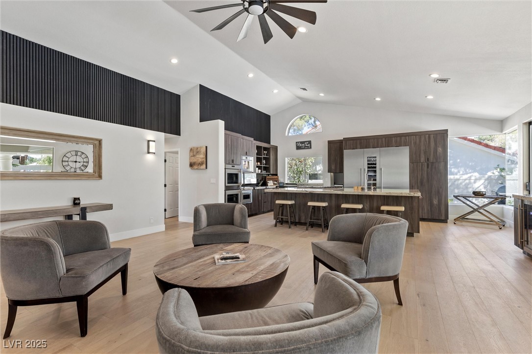 2268 Buckingham Court